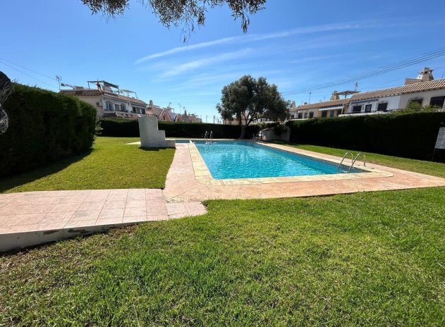 Resale - Apartment / Flat * - Torrevieja * - Miramar - Torre del Moro