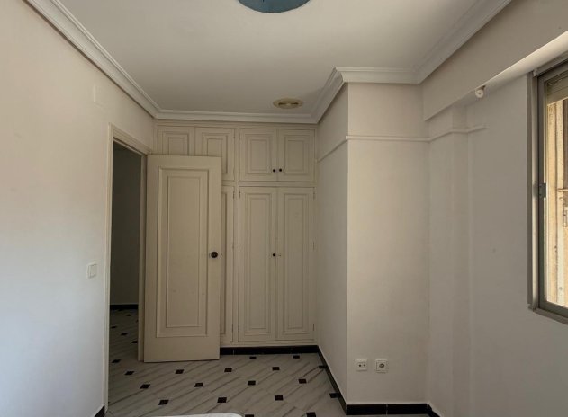 Reventa - Apartamento / Piso - Torrevieja