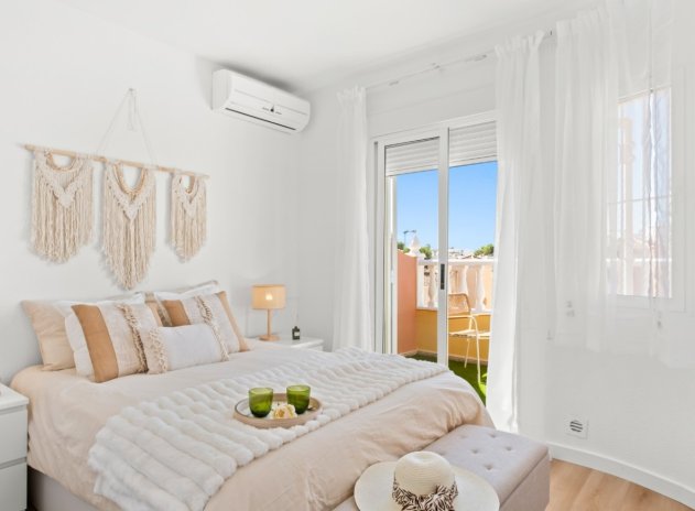 Herverkoop - Rijwoning - Orihuela Costa - Las Filipinas