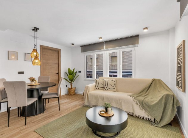 Herverkoop - Appartement - Torrevieja - Playa del Cura