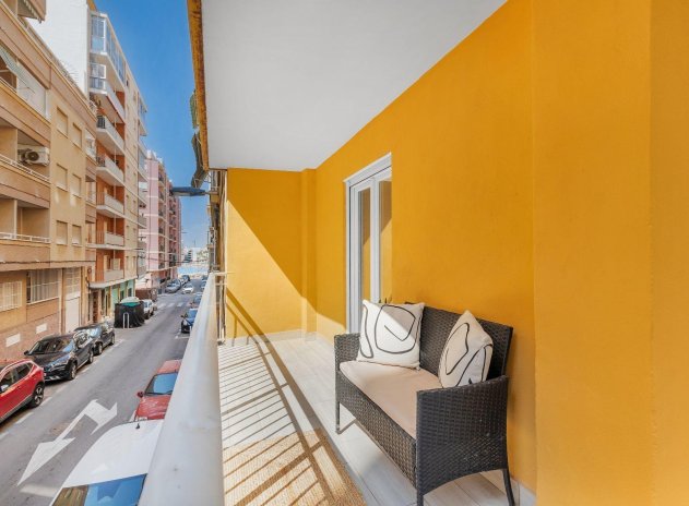 Herverkoop - Appartement - Torrevieja - Playa del Cura