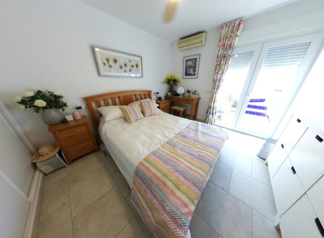 Reventa - Casa adosada - Villamartin - Villamartín