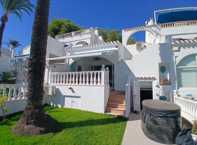 Reventa - Casa adosada - Villamartin - Villamartín