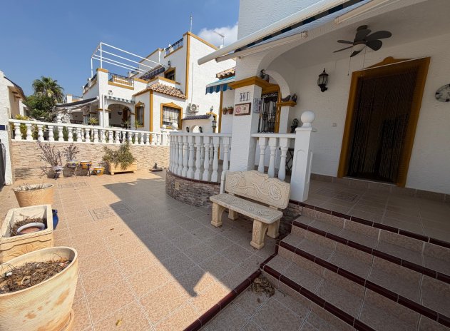 Herverkoop - Rijwoning - Orihuela - Entre Naranjos