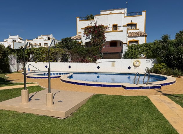 Herverkoop - Rijwoning - Orihuela - Entre Naranjos