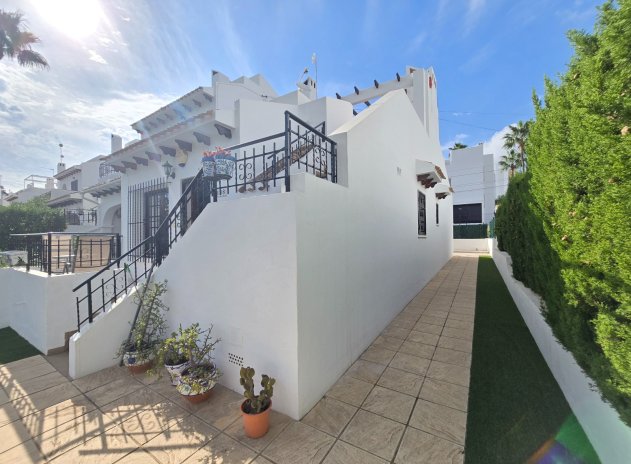Herverkoop - Rijwoning - Villamartin - Los Dolses