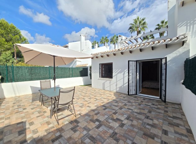 Herverkoop - Rijwoning - Villamartin - Los Dolses