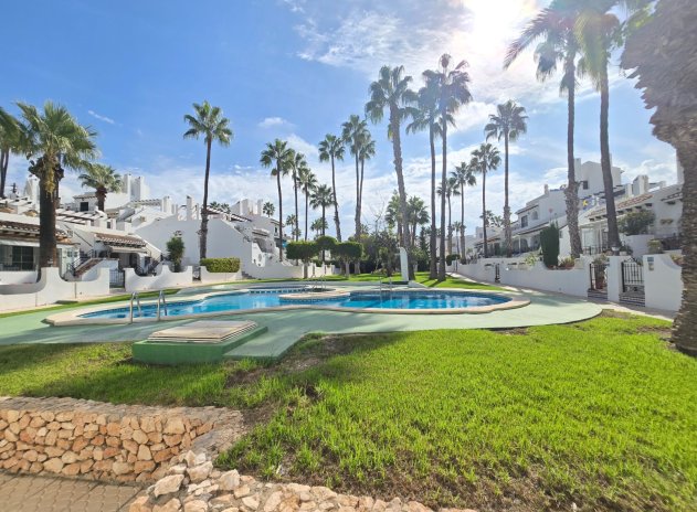 Herverkoop - Rijwoning - Villamartin - Los Dolses