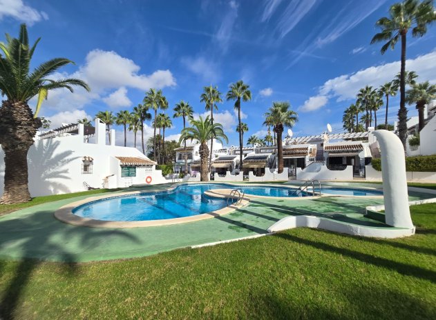 Herverkoop - Rijwoning - Villamartin - Los Dolses