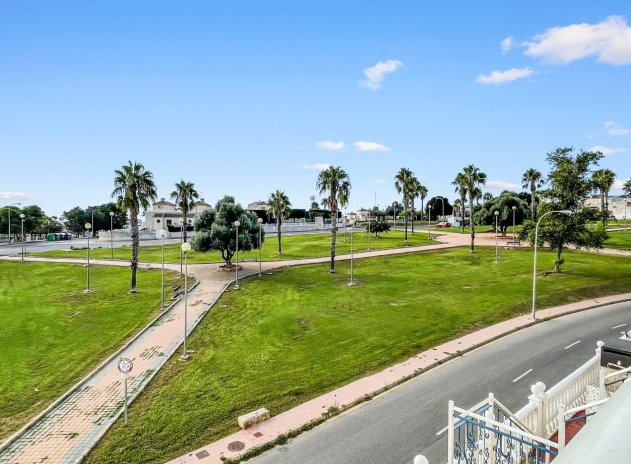 Resale - Apartment / Flat * - Orihuela Costa * - Los Altos *