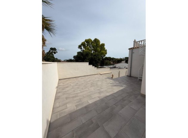 Herverkoop - Villa - Torrevieja - Los Balcones