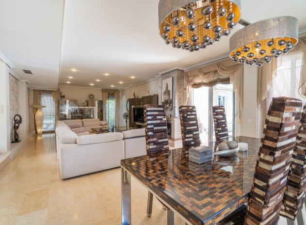 Herverkoop - Villa - Torrevieja - La Mata