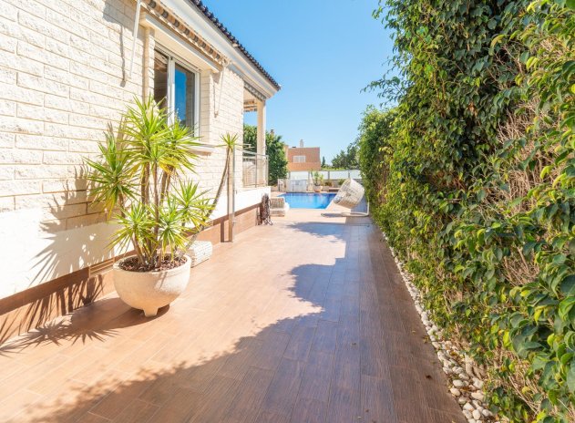 Herverkoop - Villa - Torrevieja - La Mata