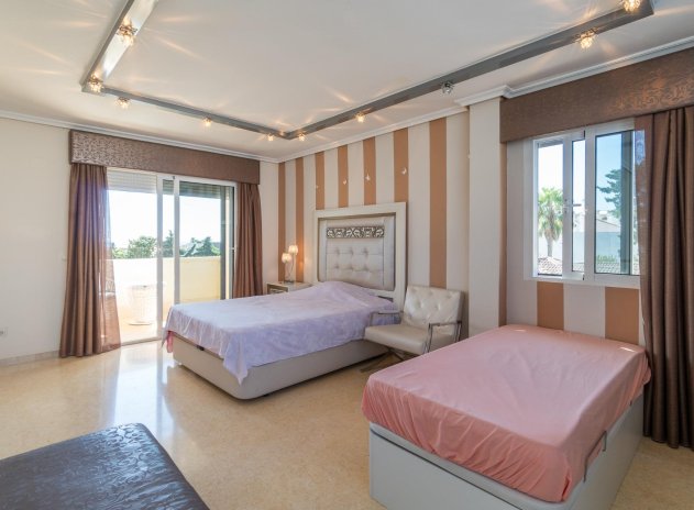 Herverkoop - Villa - Torrevieja - La Mata