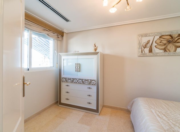 Herverkoop - Villa - Torrevieja - La Mata