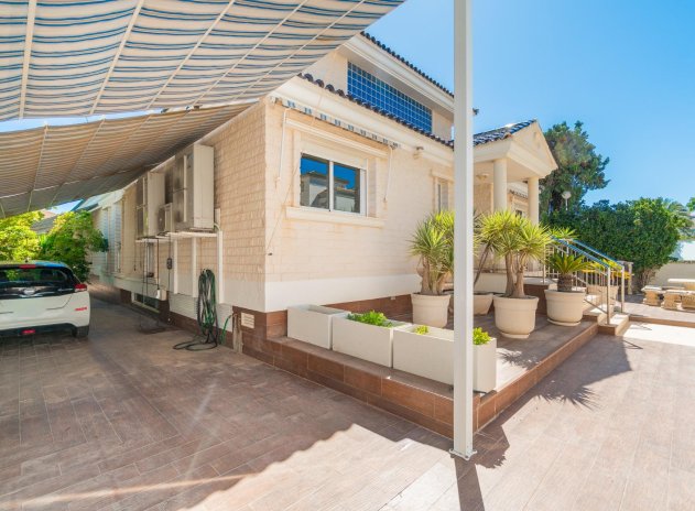 Herverkoop - Villa - Torrevieja - La Mata