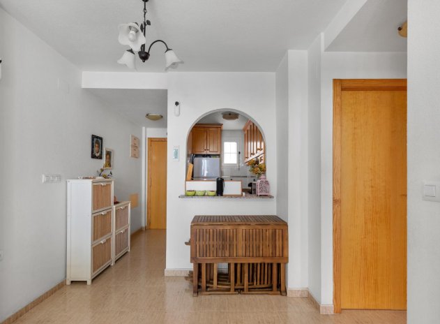 Resale - Apartment / Flat * - Torrevieja *