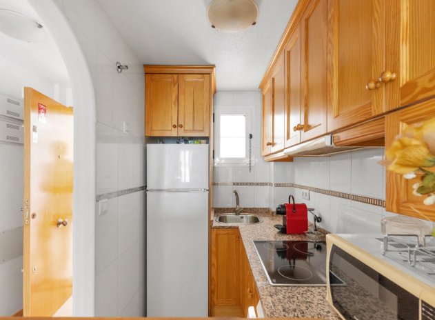 Resale - Apartment / Flat * - Torrevieja *