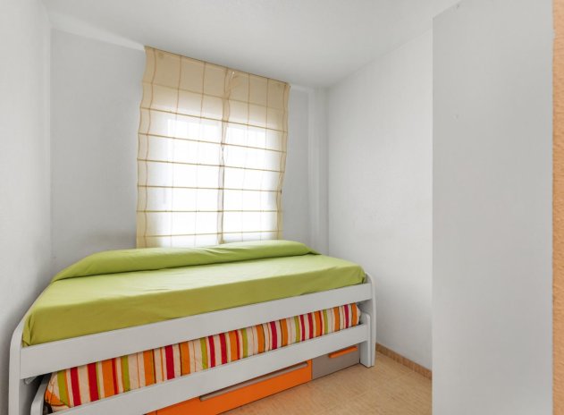 Resale - Apartment / Flat * - Torrevieja *