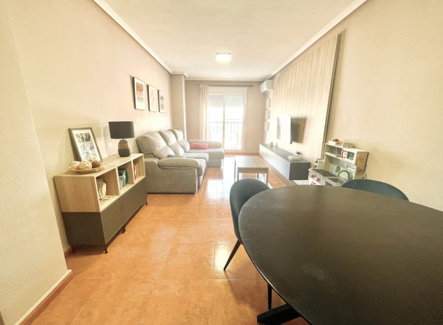 Herverkoop - Appartement - Catral - pueblo