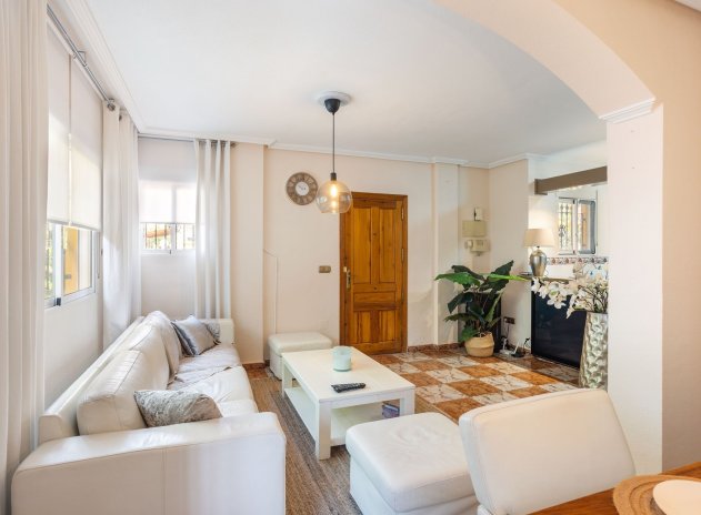 Resale - Villa * - Lomas de Cabo Roig *