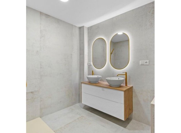 Resale - Apartment / Flat * - Torrevieja *