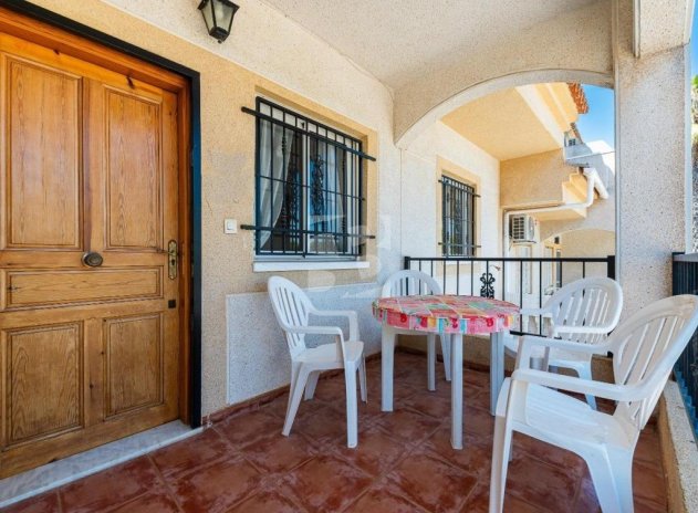 Resale - Apartment / Flat * - Torrevieja *