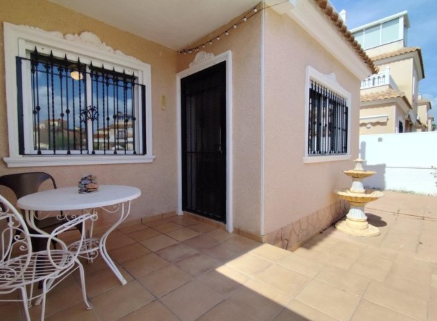 Wiederverkauf - Wohnung - Orihuela Costa - Campoamor
