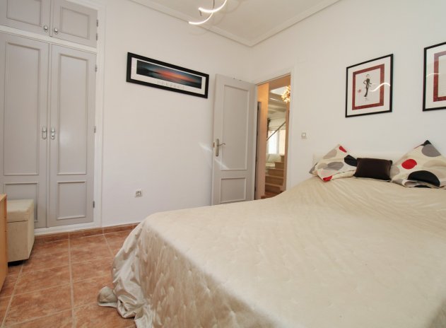 Herverkoop - Villa - Villamartin - Villamartín
