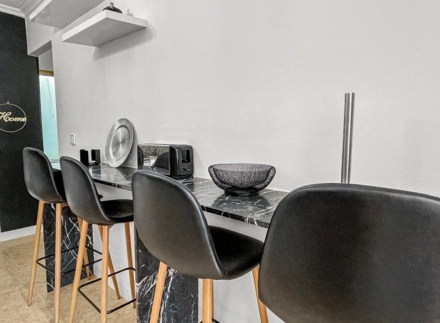 Herverkoop - Appartement - Torrevieja - La Siesta