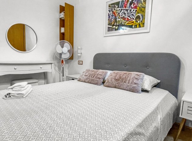 Herverkoop - Appartement - Torrevieja - La Siesta