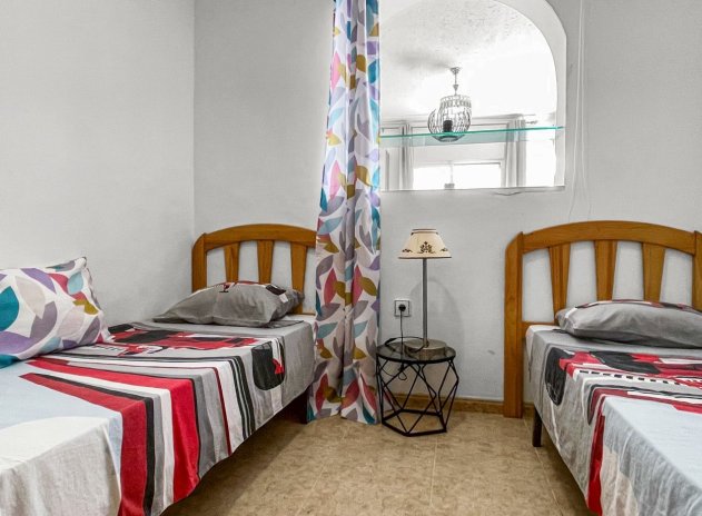 Herverkoop - Appartement - Torrevieja - La Siesta