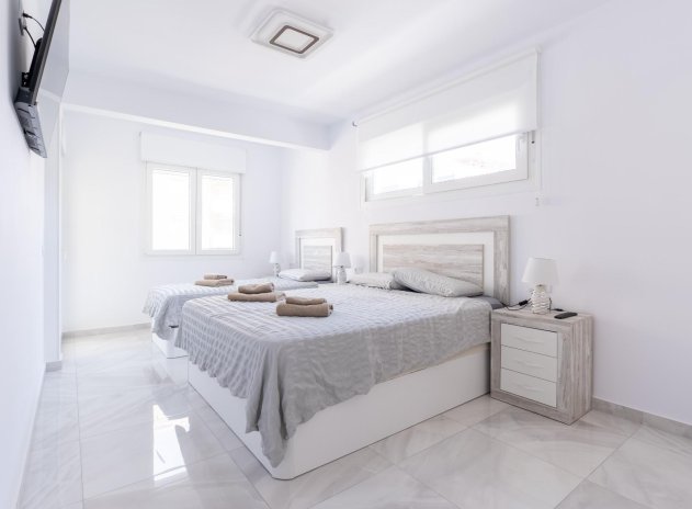 Herverkoop - Rijwoning - Torrevieja - Punta Prima