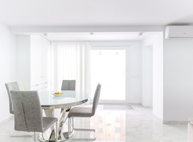 Herverkoop - Rijwoning - Torrevieja - Punta Prima