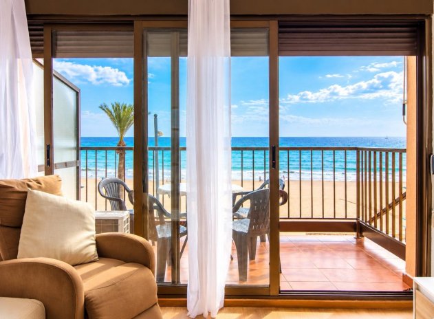 Resale - Apartment / Flat * - El Campello * - Playa Muchavista