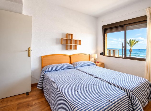Resale - Apartment / Flat * - El Campello * - Playa Muchavista