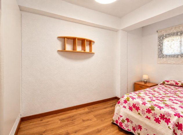 Resale - Apartment / Flat * - El Campello * - Playa Muchavista