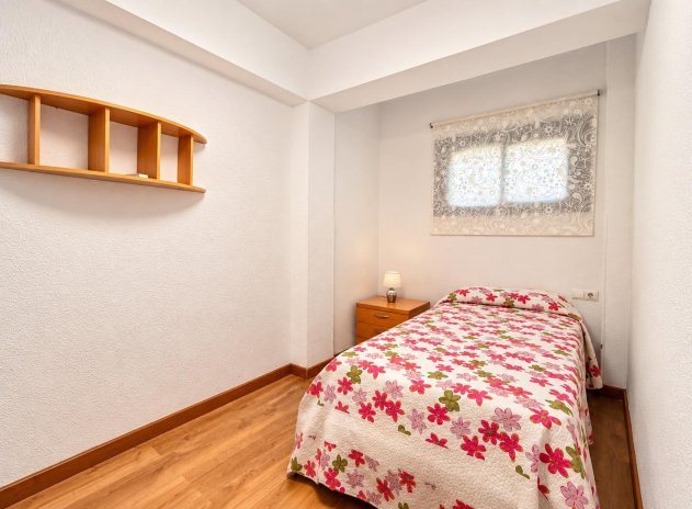 Resale - Apartment / Flat * - El Campello * - Playa Muchavista