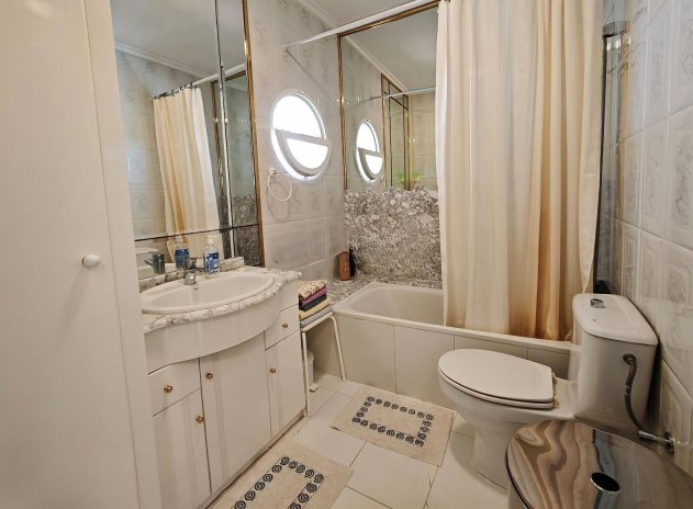 Revente - Appartement - Torrevieja - La Siesta