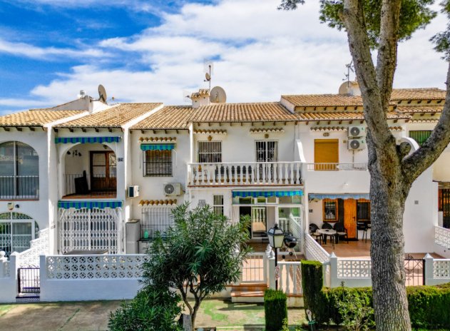 Herverkoop - Rijwoning - Torrevieja - Lago Jardín
