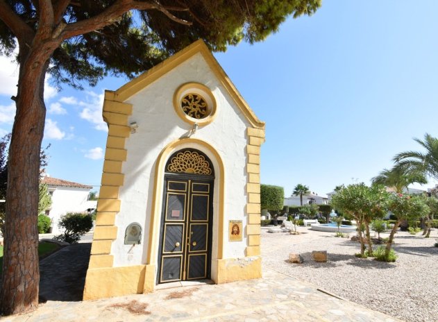Herverkoop - Rijwoning - Torrevieja - Lago Jardín