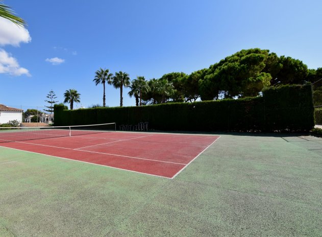 Herverkoop - Rijwoning - Torrevieja - Lago Jardín