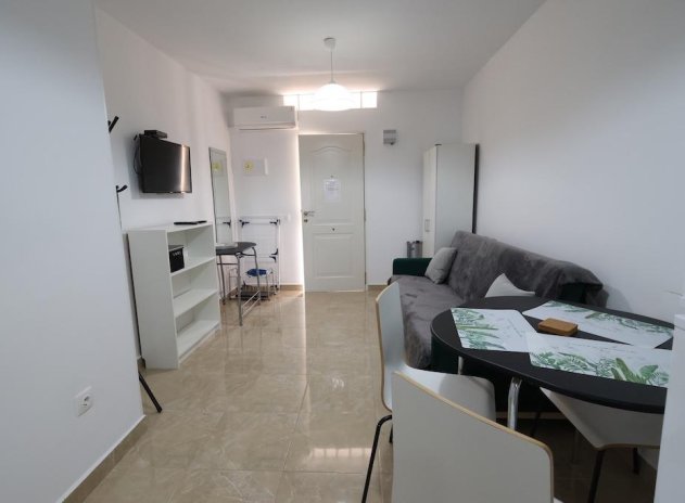 Resale - Apartment / Flat * - Orihuela Costa * - La Regia *