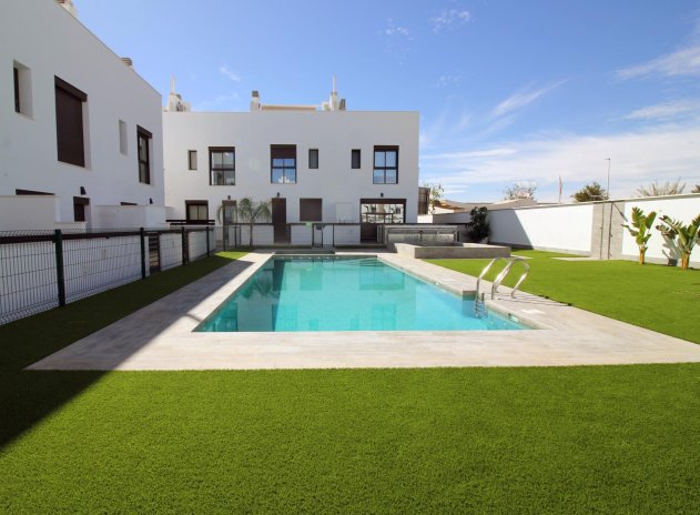 Obra nueva - Villa - Pilar de la Horadada