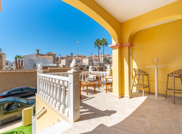 Reventa - Casa adosada - Villamartin - Villamartín