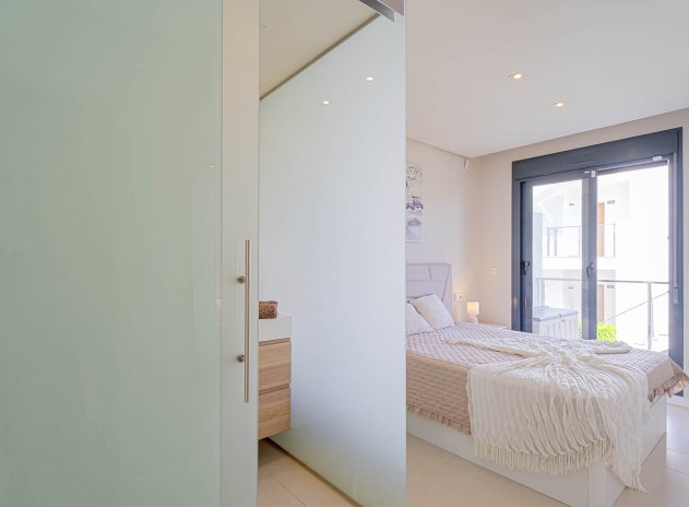 Revente - Appartement - Punta Prima