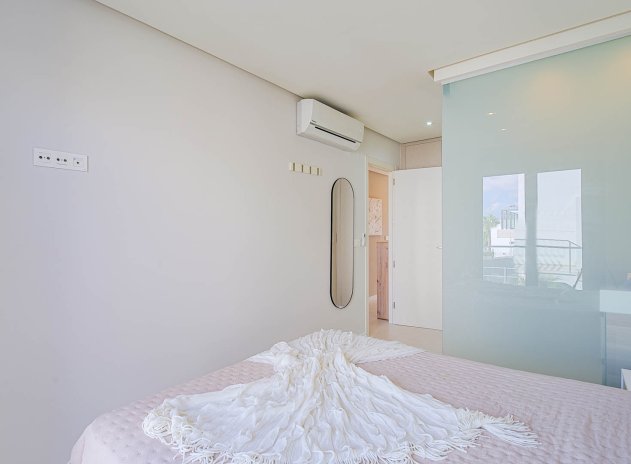 Revente - Appartement - Punta Prima