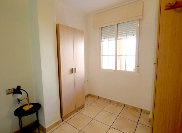 Resale - Apartment / Flat * - La Mata *