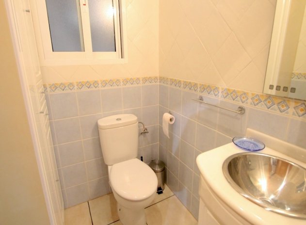 Resale - Apartment / Flat * - La Mata *