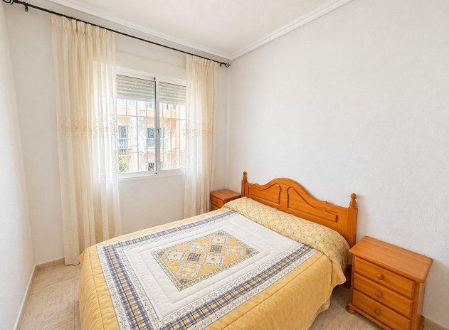 Resale - Apartment / Flat * - Torrevieja * - Torreblanca *
